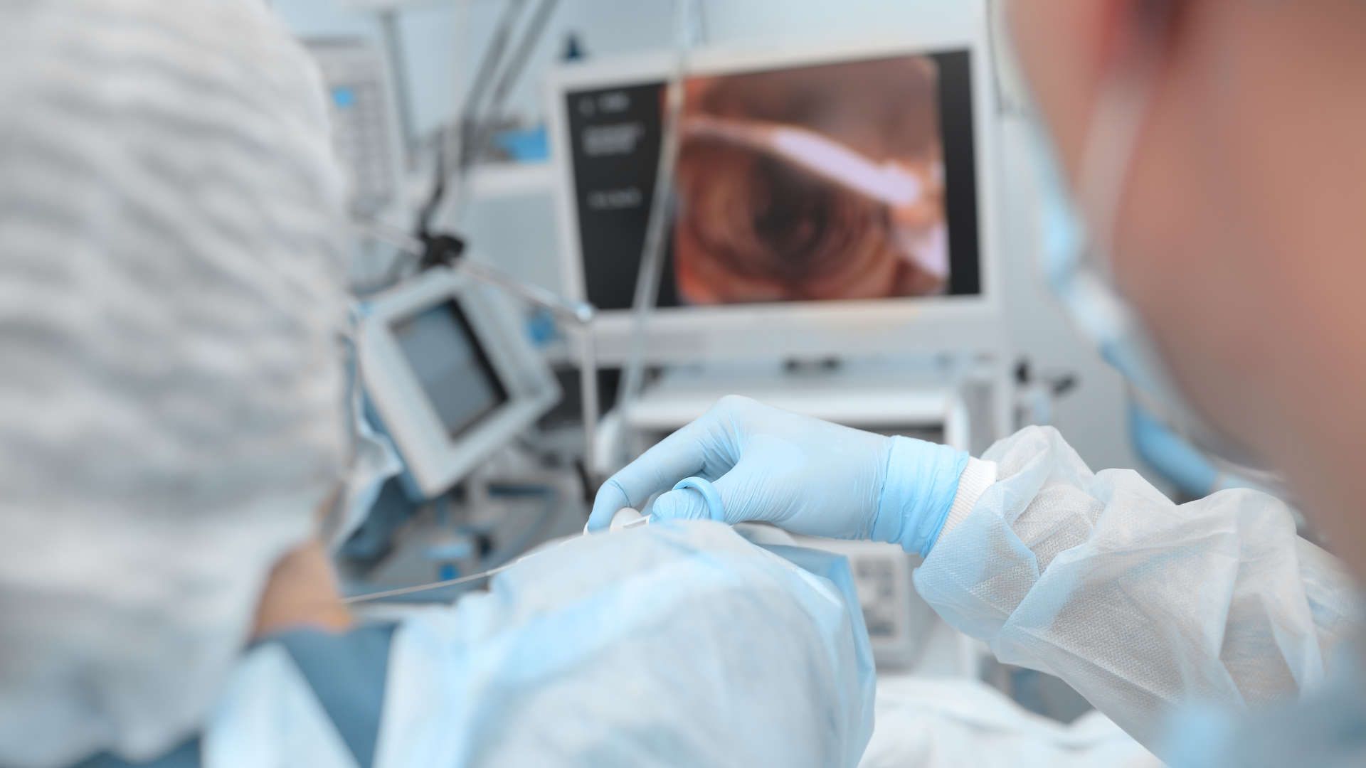 Bronchoscopy in the ICU